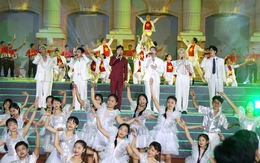 80 năm văn hóa phụng sự đất nước