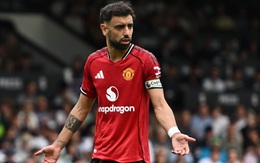 Bruno Fernandes đá hỏng phạt đền, Man United chưa biết thắng