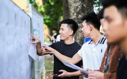 Gần 10 điểm mỗi môn vẫn rớt đại học mong muốn; Nút giao An Phú làm kiểu 'xây dần dần’