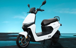 Xe máy điện chạy 101km/sạc, giá chỉ 3,7 triệu đồng, rẻ hơn cả Samsung Galaxy A16