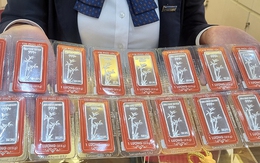 Đầu tư bạc tăng mạnh: Vì sao?