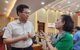 Đối thoại với doanh nghiệp, chủ tịch Quảng Ngãi nói 'chậm trao đổi dẫn đến vướng mắc'