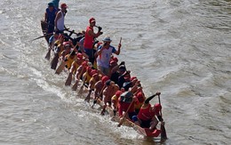 Tập đua thuyền trên sông Kiến Giang, một tay bơi bất ngờ ngất xỉu rồi tử vong