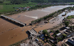 Mưa lớn gây thiệt hại 2,2 tỉ USD cho đường sá Trung Quốc