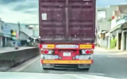 Không nhường đường cho xe ưu tiên, tài xế xe đầu kéo bị phạt tiền, trừ điểm bằng lái