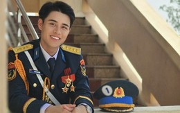 Chàng quân nhân A80 livestream học bài mỗi tối, lan tỏa tinh thần tự học đến giới trẻ