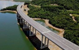 Thông xe cao tốc Vũng Áng - Bùng