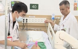 Hai cô gái liệt toàn thân sau tiêm botox tại nhà