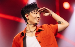 Hoàng Dũng đã biết 'tạo nét' hơn cùng Xoay tròn