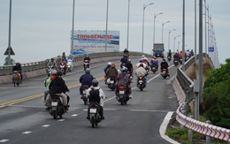 Lần đầu tiên, cầu Rạch Miễu thông thoáng ngay dịp lễ