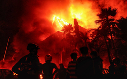 Biểu tình bùng nổ ở Indonesia: nhà bộ trưởng tài chính và nhiều nghị sĩ bị cướp phá