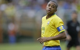 Những siêu sao bóng đá thân bại danh liệt vì chuyện tình dục