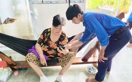 Cà Mau ra quân ‘Mùa hè xanh công nghệ’ hỗ trợ người dân chuyển đổi số