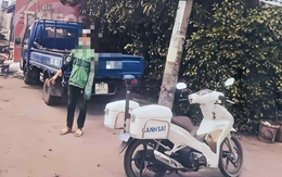 Tài xế xe ôm công nghệ đập bể kính chiếu hậu xe tải khai gì?