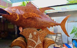 Cá ngừ đại dương 'khủng' làm từ gáo dừa