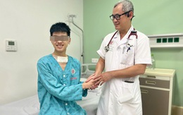 Phục hồi giọng nói cho thiếu niên 16 tuổi