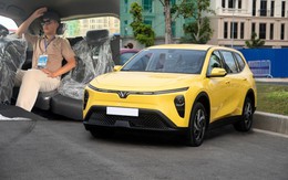 Ngồi thử VinFast Limo Green để thấy ngồi hàng 3 không 'cấn' như nhiều người lo ngại