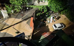 Sau cơn mưa lớn, bọt khí và bùn lại trào lên tại nơi đào hầm metro Nhổn - ga Hà Nội đi qua