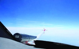 Máy bay trước những "ổ gà trên không"