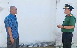 Bắt thuyền trưởng tổ chức cho người khác xuất cảnh trái phép