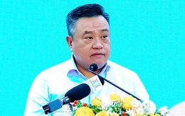 Chủ tịch Hà Nội: Tưới rửa mặt đường, phun sương dập bụi tại các tuyến phố để bảo vệ môi trường