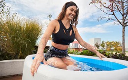 Tập thể thao xong, nên tắm nước lạnh hay nước ấm?