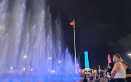 Sàn nhạc nước quảng trường 29-3 Đà Nẵng tấp nập khách dịp lễ 2-9