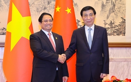 Thủ tướng Phạm Minh Chính hội kiến Chủ tịch Chính hiệp toàn quốc Trung Quốc Vương Hộ Ninh