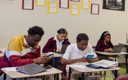 Điểm số đọc hiểu và toán của học sinh Mỹ rơi xuống mức thấp kỷ lục