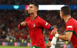 Sự thật việc Ronaldo được trao danh hiệu 'Cầu thủ hay nhất mọi thời đại'