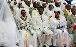 Nam Phi sửa luật hôn nhân, cho phép chồng lấy họ vợ