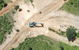 Kiểm tra vụ tự ý đưa máy móc san ủi đất trên núi Chư Nâm ở Gia Lai
