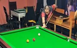 Chàng khờ chơi bida siêu đỉnh