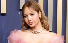 Lisa BlackPink, Selena Gomez và dàn sao biến thảm đỏ Emmy thành sàn diễn thời trang