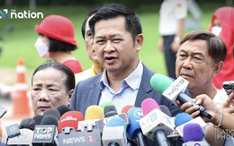 Luật sư và gia đình Shinawatra lần đầu đến nhà tù thăm ông Thaksin