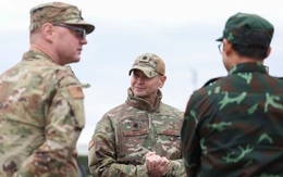 Sĩ quan quân đội Mỹ bất ngờ đến xem tập trận Nga - Belarus