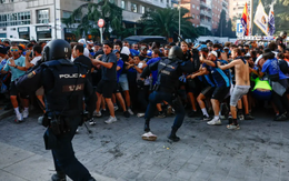 Cảnh sát Tây Ban Nha tấn công người hâm mộ Marseille