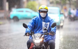 Thời tiết hôm nay 18-9: Áp thấp vào Biển Đông, khả năng có bão, cả nước mưa to