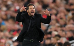 HLV Simeone: 'Tôi bị cổ động viên Liverpool lăng mạ suốt trận đấu'
