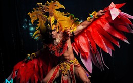 Ngắm trang phục dân tộc của các trai đẹp dự thi Nam vương Quốc tế 2025