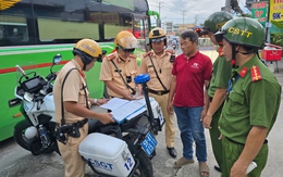 Đóng phạt vi phạm giao thông tại chỗ qua QR Code: Tiết kiệm thời gian, hạn chế tiêu cực