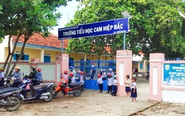 Phụ huynh phản ánh các khoản thu không rõ ràng, hiệu trưởng nói gì?