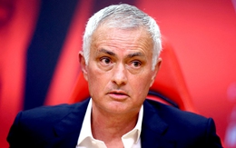 HLV Mourinho: Benfica là bến đỗ xứng tầm, Fenerbahce thì không