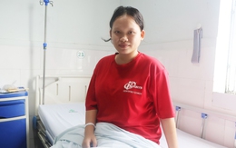 Một mình trong căn nhà và mắc bệnh nặng, nữ sinh Đà Nẵng trúng tuyển ngành luật