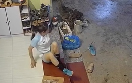 Cô gái giật bắn người khi 'bé Na' nằm trong giày