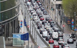 Brussels siết chặt kiểm soát, phạt nặng xe không đạt chuẩn môi trường