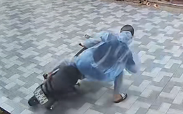 Thanh niên 'drift cháy lốp' giữa sân vì nền gạch trơn