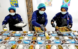 Hàng ngàn trẻ Indonesia ngộ độc trong chương trình bữa ăn miễn phí 10 tỉ USD