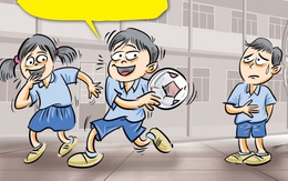 Đồng phục học sinh: Nâng như nâng trứng, hứng như hứng hoa