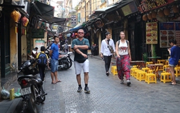 Du khách Úc tố bị 'chặt chém' 1,2 triệu đồng cuốc xích lô tham quan phố cổ Hà Nội, công an vào cuộc